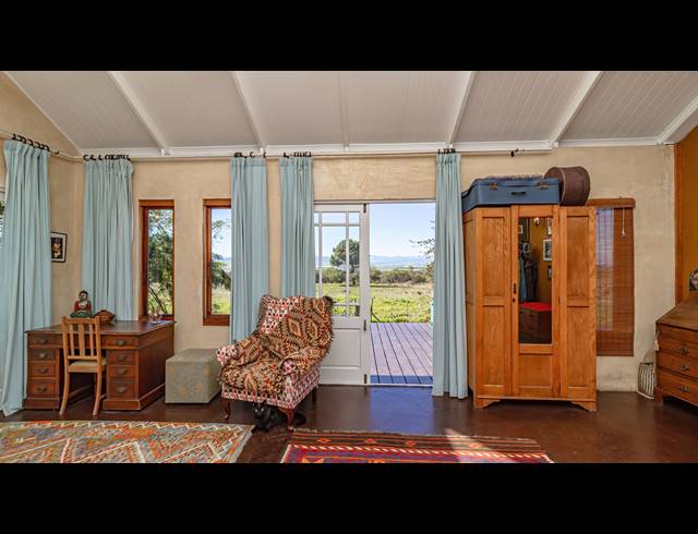 2 BEDROOM HOUSE FOR SALE IN KLEIN DASSENBERG
